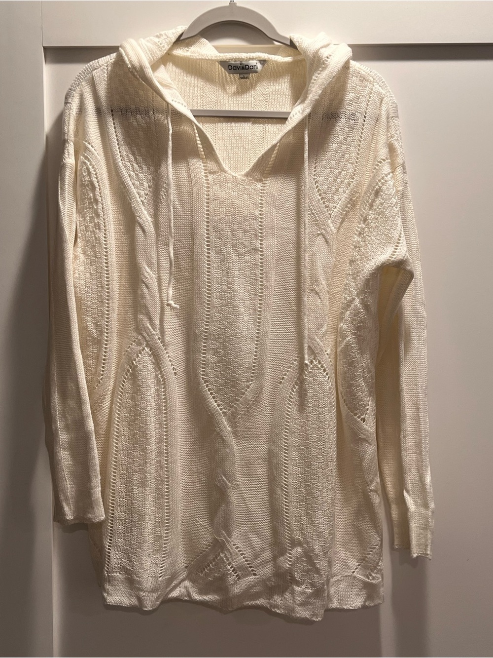 DAVI & DANI Cream V-Neck Hooded Knit Sweater